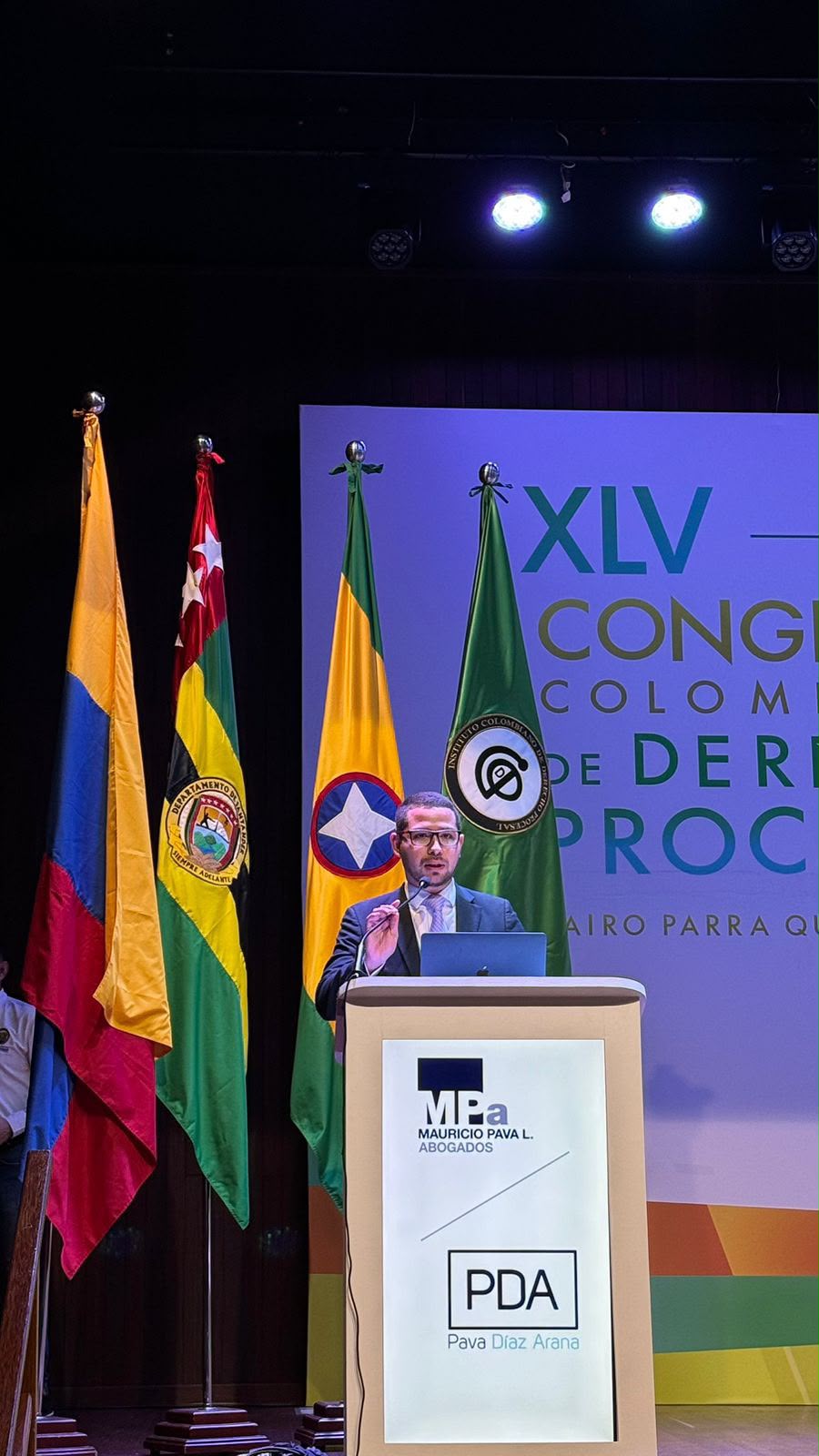 Sebastián Builes García — Abogado Especialista y Socio Fundador de Builes Legal, Medellín
